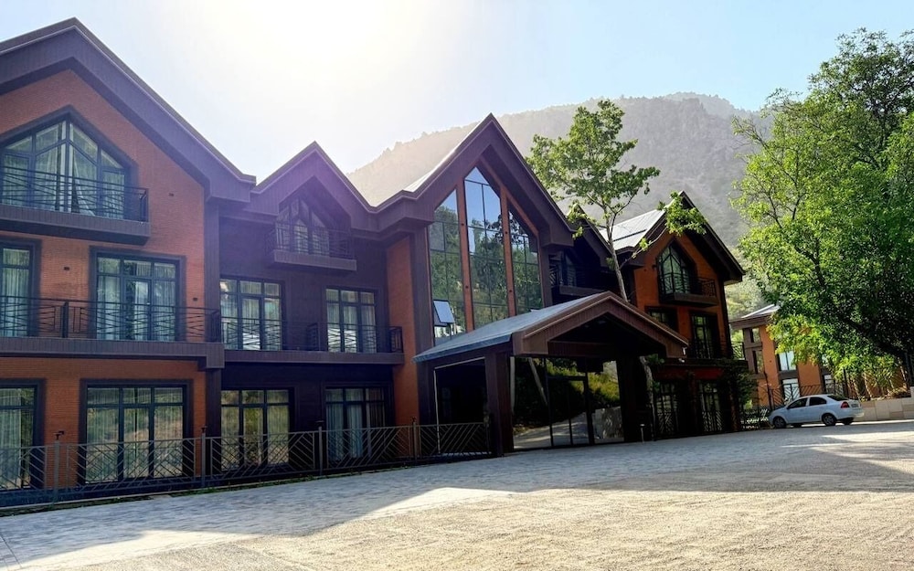 Gulkam Resort — hotel in Kyzyldzhar