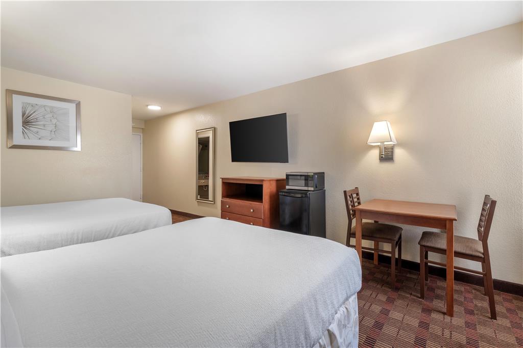 SureStay Hotel by Best Western East Brunswick - photo 18