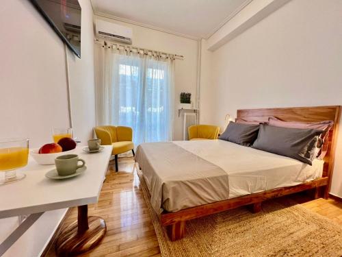 Bright and stylish Acropolis studio — 4-Star Luxury Hotel in Athens, Greece