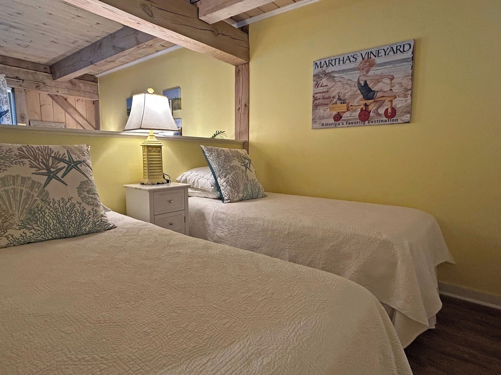 The Island Inn on Martha's Vineyard - photo 6