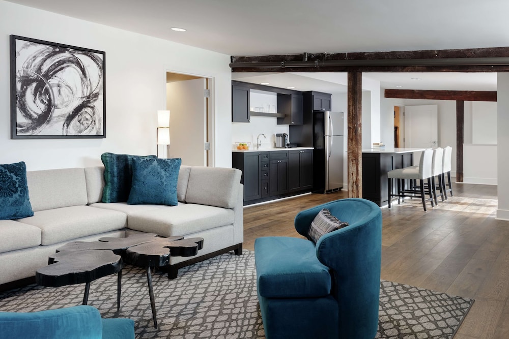 The Foundry Hotel Asheville Curio Collection by Hilton - photo 15