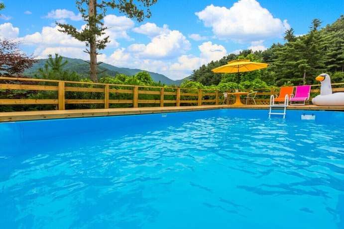 Gapyeong Cheongsol Pension — 4-Star Luxury Hotel in Gapyeong, South Korea