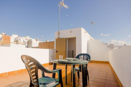 Apartamento Pascual Junquera I — 4-Star Luxury Hotel in Conil De La Frontera, Spain