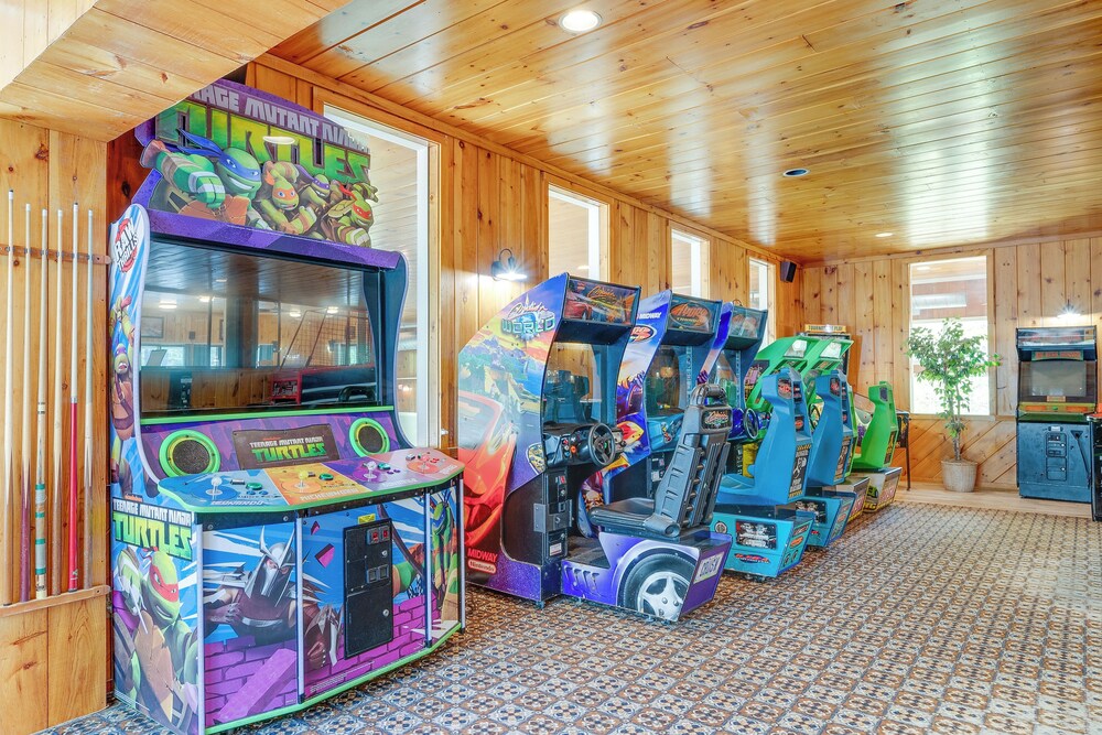Resort Condo w Loft: 1 Mi to Attitash Mountain - photo 36
