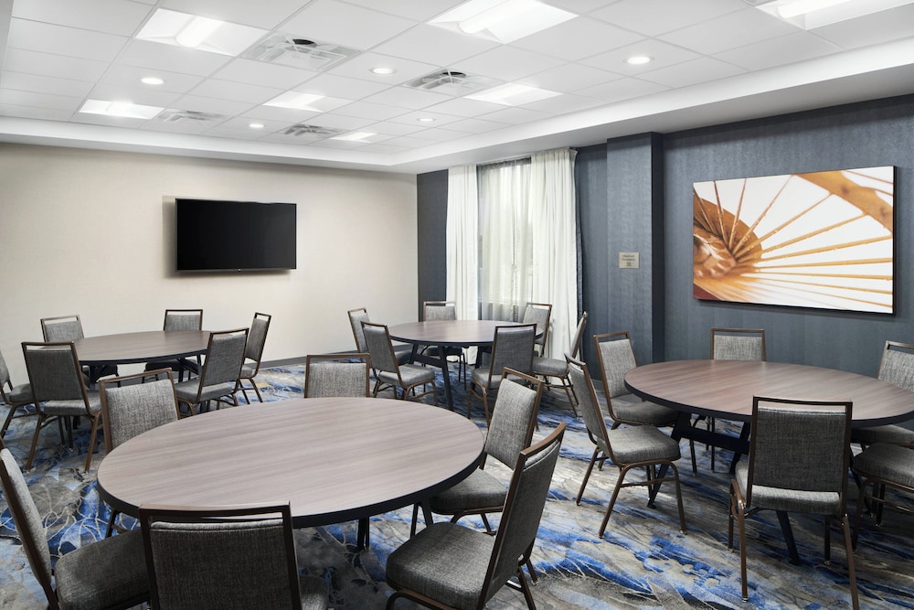 Fairfield Inn & Suites by Marriott Tampa Riverview - photo 23