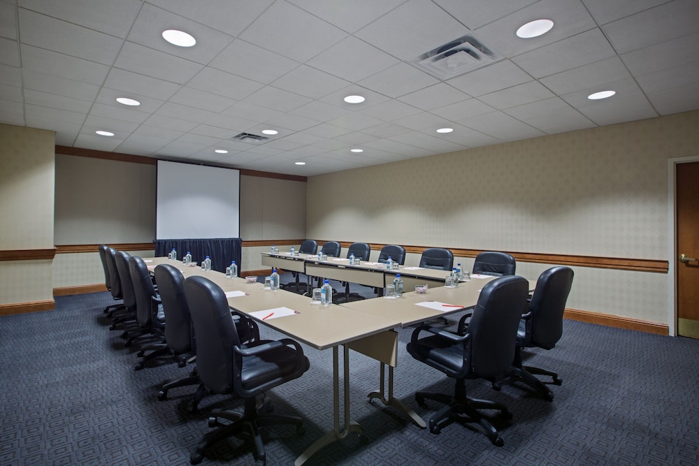 Crowne Plaza: Philadelphia King of Prussia by IHG - photo 43
