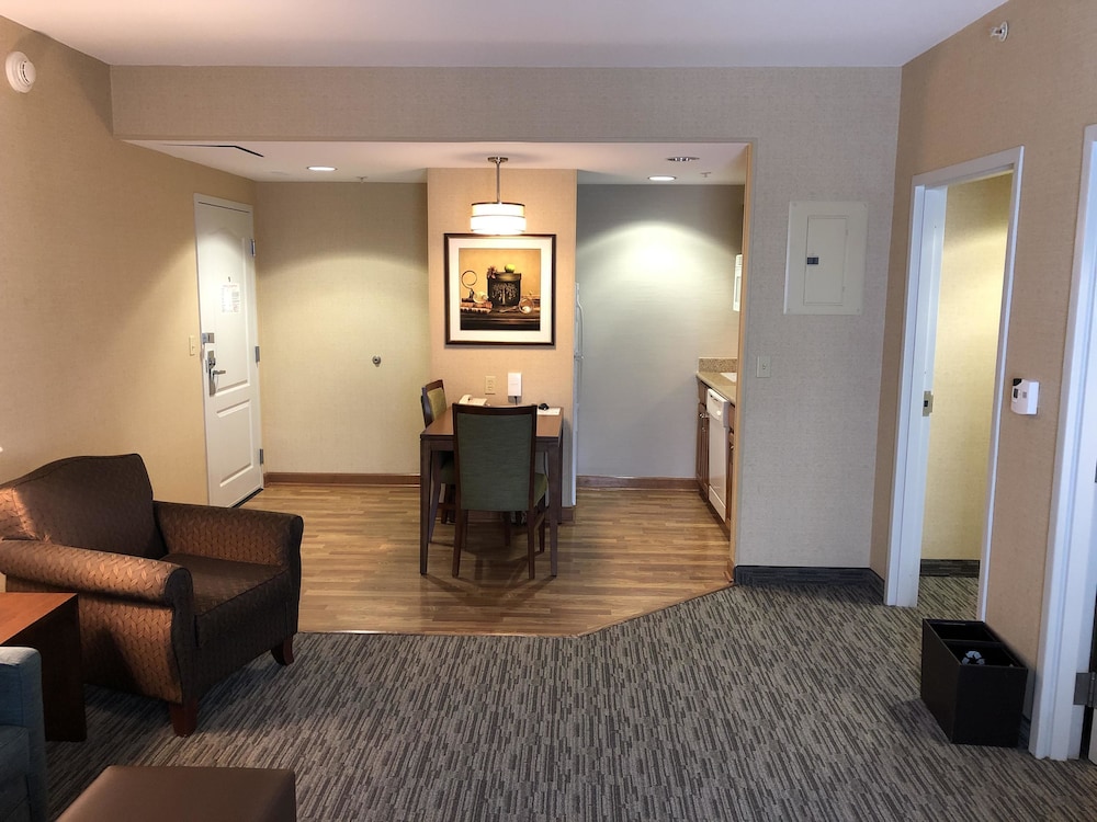Homewood Suites by Hilton Hagerstown - photo 10