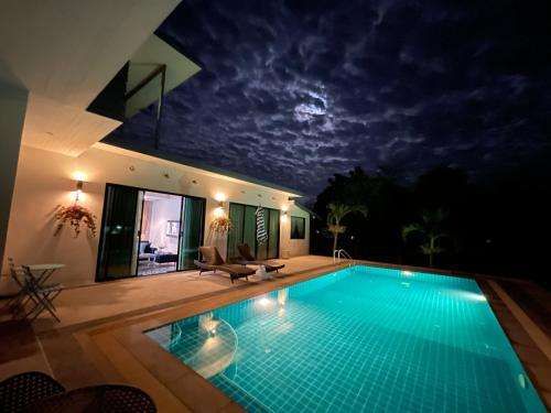 Romlaphass Boutique Villa — 5-Star Luxury Hotel in Kalasin, Thailand