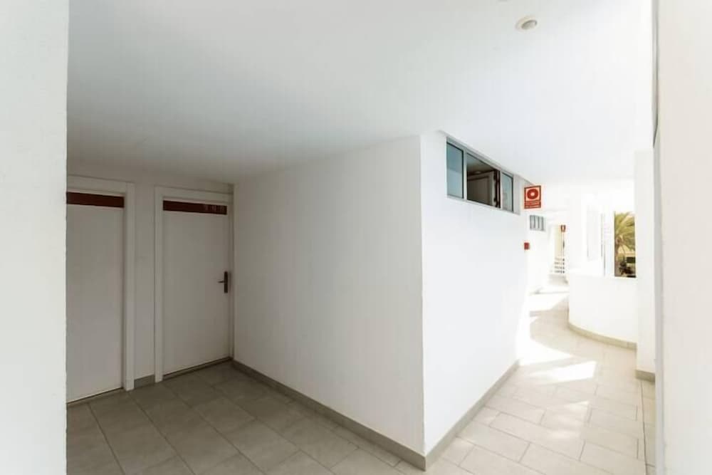 Alterhome Bronzeplaya I in San Bartolome De Tirajana, Spain