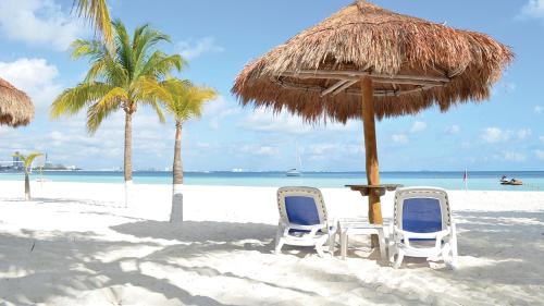 Cancun Beachfront Condo — 4-Star Luxury Hotel in Cancun, Mexico