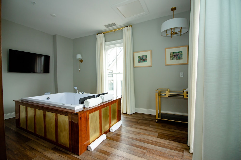 The Colonial Inn an Ascend Collection Hotel - photo 20