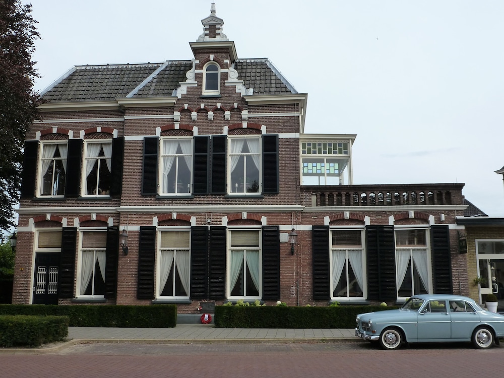 Hotel Het Oude Postkantoor - carbon neutral hotel in Brummen