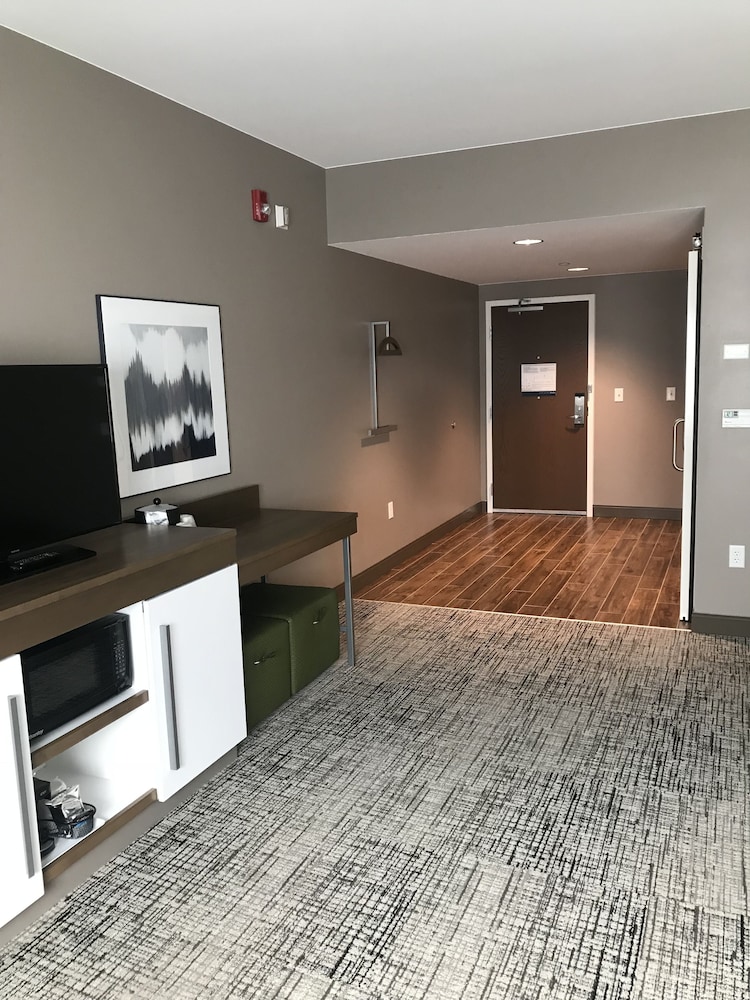 Hampton Inn & Suites St. George UT - photo 11