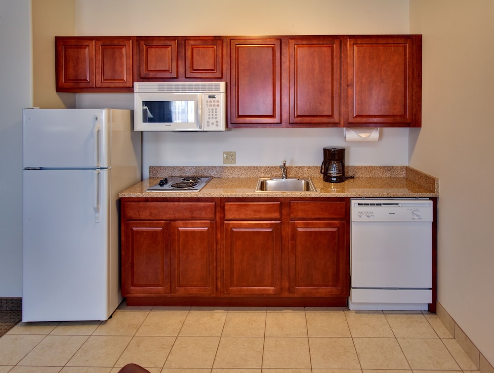 Staybridge Suites Rockford by IHG - photo 24
