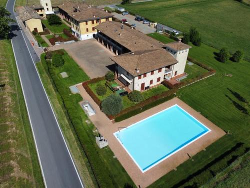 Golfando & Bacco — 4-Star Luxury Hotel in San Martino Della Battaglia, Italy