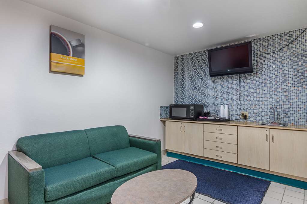 Motel 6 McAlester OK - photo 23