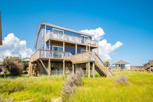 Mead Us At The Beach by Oak Island Accommodations - photo 26