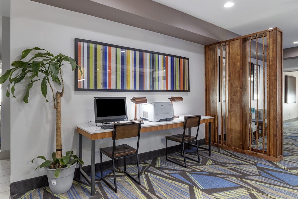 Holiday Inn Express Hotel & Suites Natchitoches by IHG - photo 30
