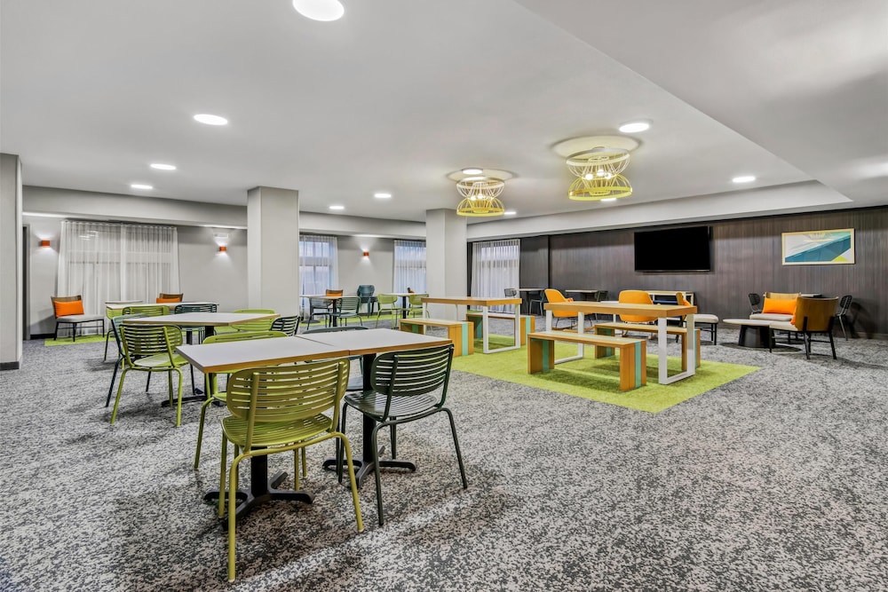 Spark by Hilton Merrillville - photo 25