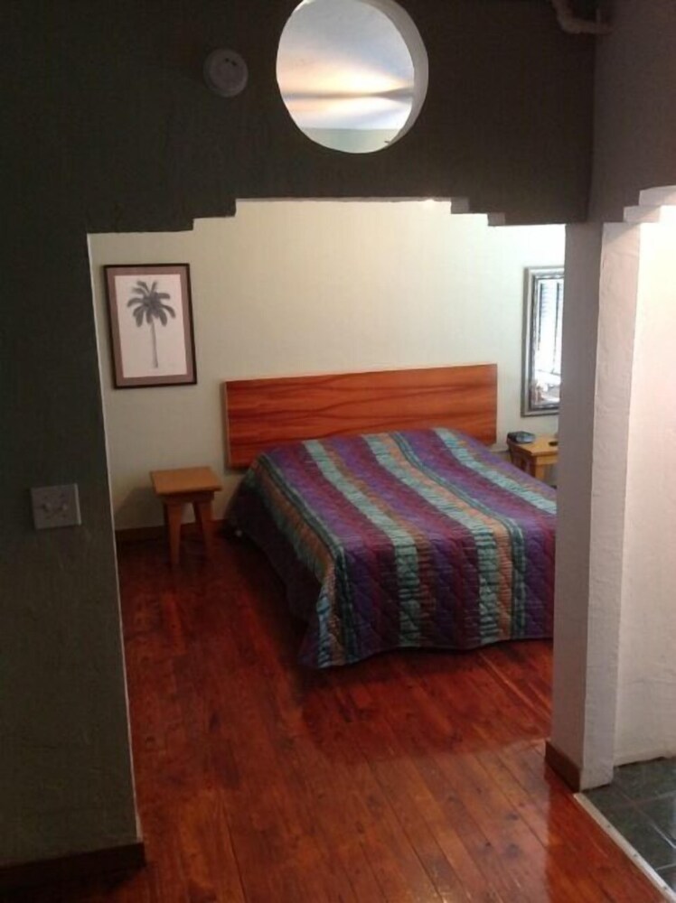 Sherbrooke All Suites Hotel - photo 7