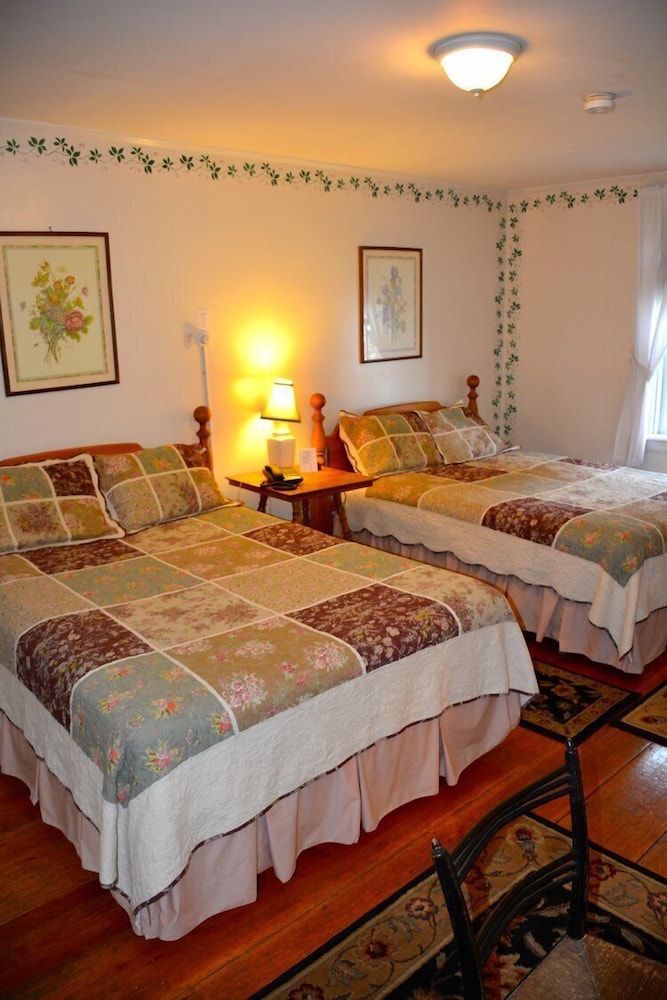 Dowds Country Inn - photo 8
