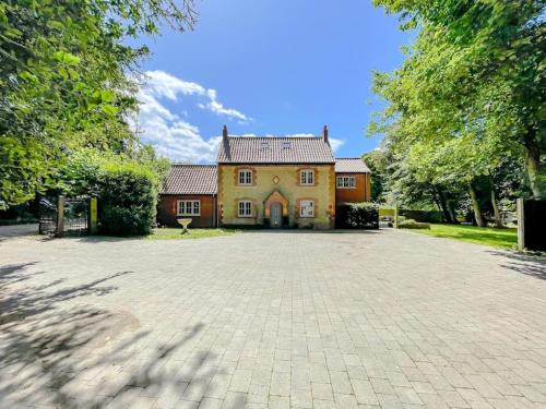 The Gatehouse - carbon neutral hotel in Norwich