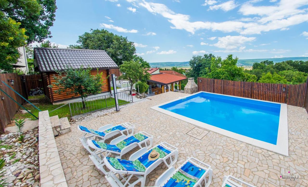 Retro Pool House — 4-Star Luxury Hotel in Mostar, Bosnia and Herzegovina