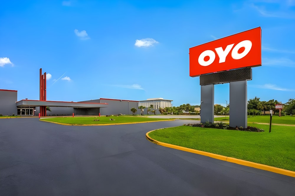 OYO Hotel Orlando Airport - featured photo