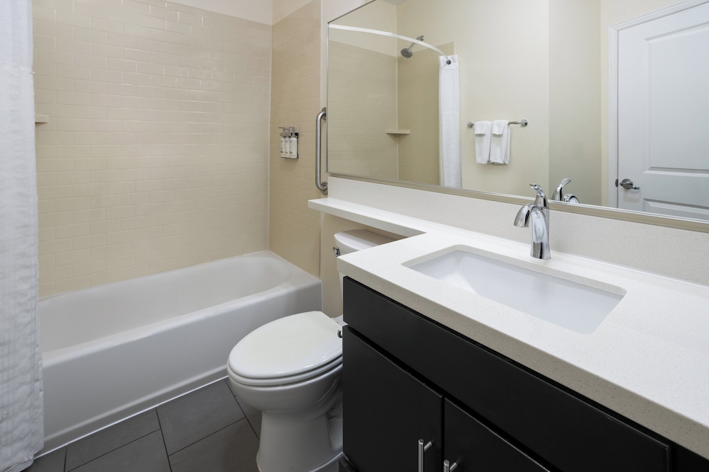 Candlewood Suites Chester Philadelphia International Airport by IHG - photo 29