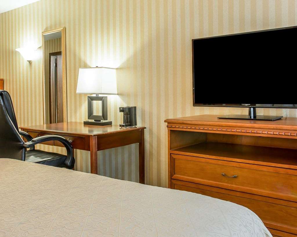 Quality Inn Gaylord - photo 15