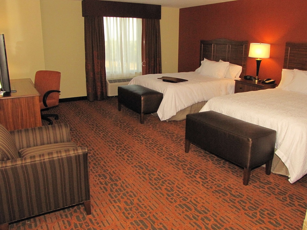 Hampton Inn & Suites Jamestown - photo 3