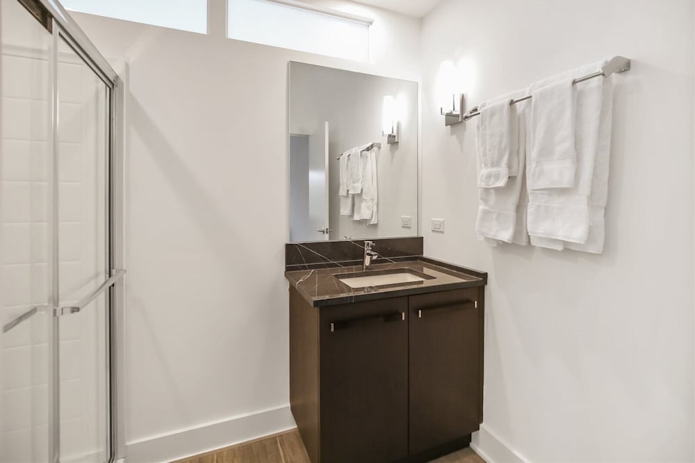 Gossamer Breeze in Ottawa, United States