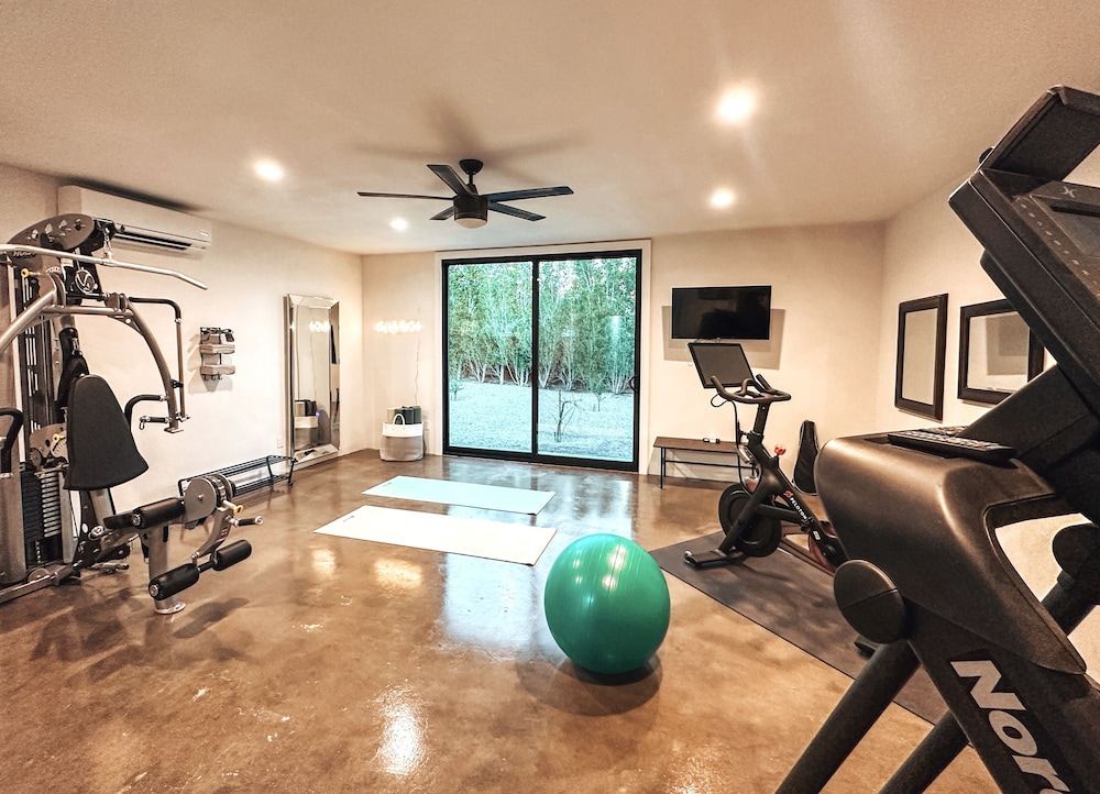 The Yucca Hotel - photo 48