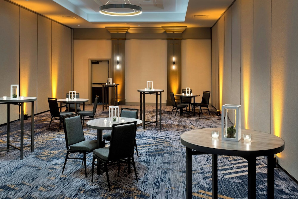 Boston Marriott Peabody - photo 5