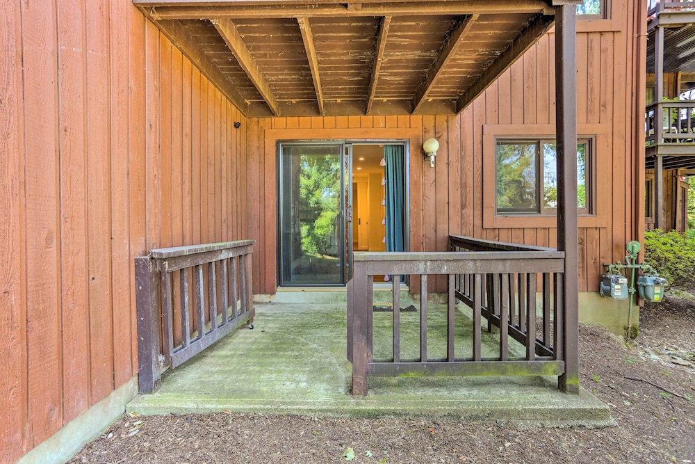 Sun Lit Vernon Condo Less Than 2 Mi to Ski Resort - photo 18