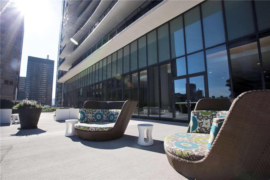 Radisson Blu Aqua Hotel Chicago - photo 67