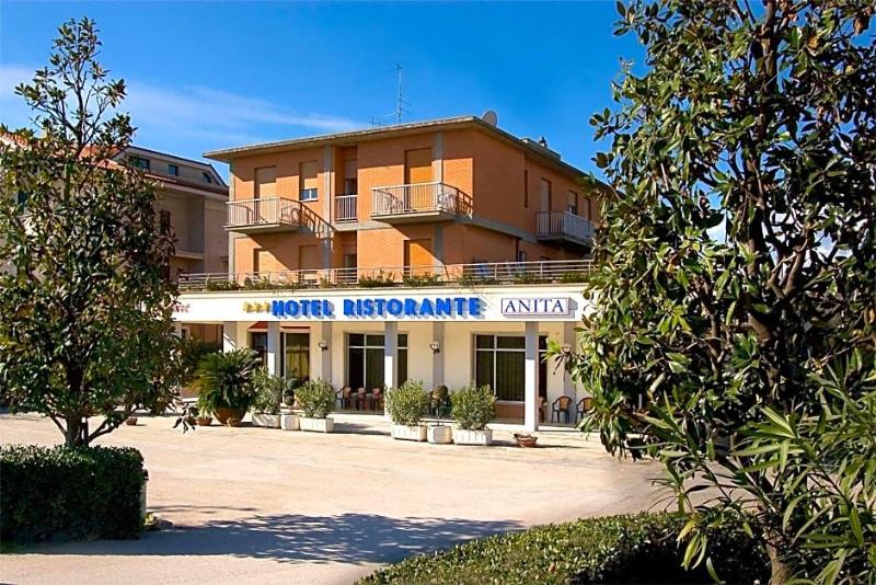 Hotel Ristorante Anita — hotel in Cupra Marittima