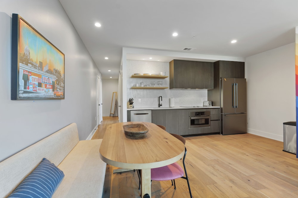 Austin Condo Hotel - photo 255