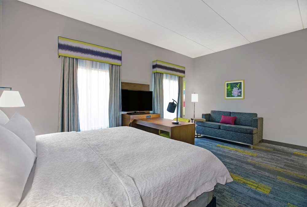 Hampton Inn & Suites Augusta West - photo 7