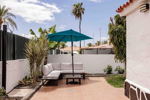 Deluxe Santa Barbara by Gestion Vacacional Canarias in Playa Del Ingles, Spain