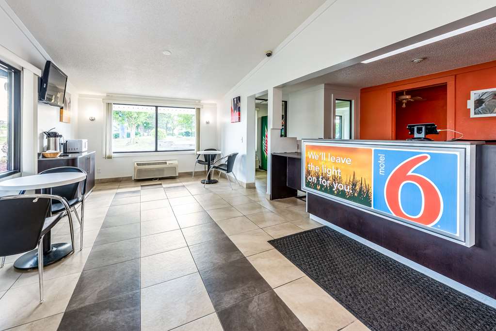 Motel 6 Mansfield OH - photo 21
