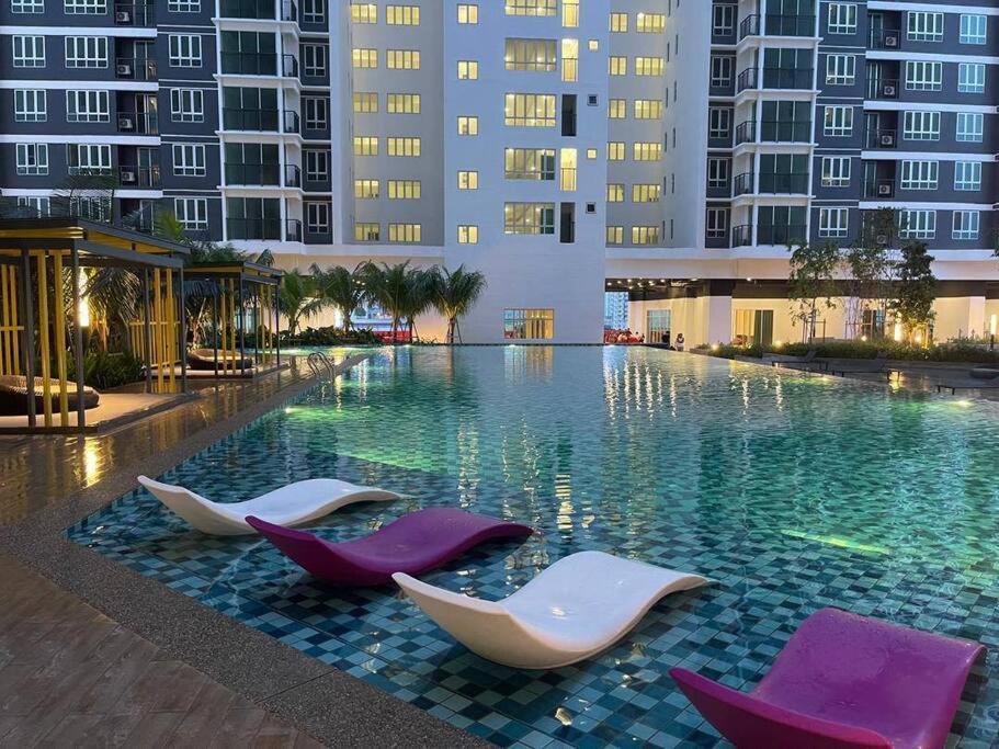 Setapak KL Apt 3 Room 8 pax — 4-Star Luxury Hotel in Kuala Lumpur, Malaysia