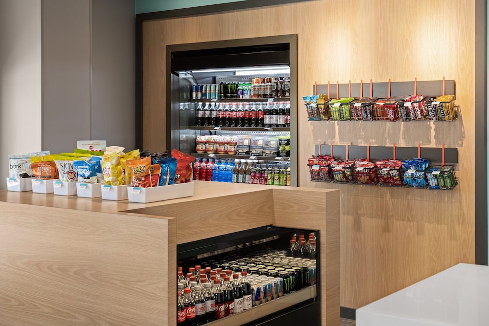 avid hotel Brooklyn Dyker Heights by IHG - photo 19