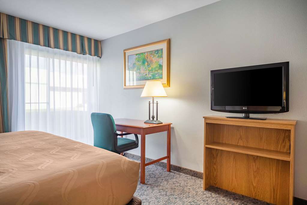 Suburban Studios I 80 Grand Island - photo 23