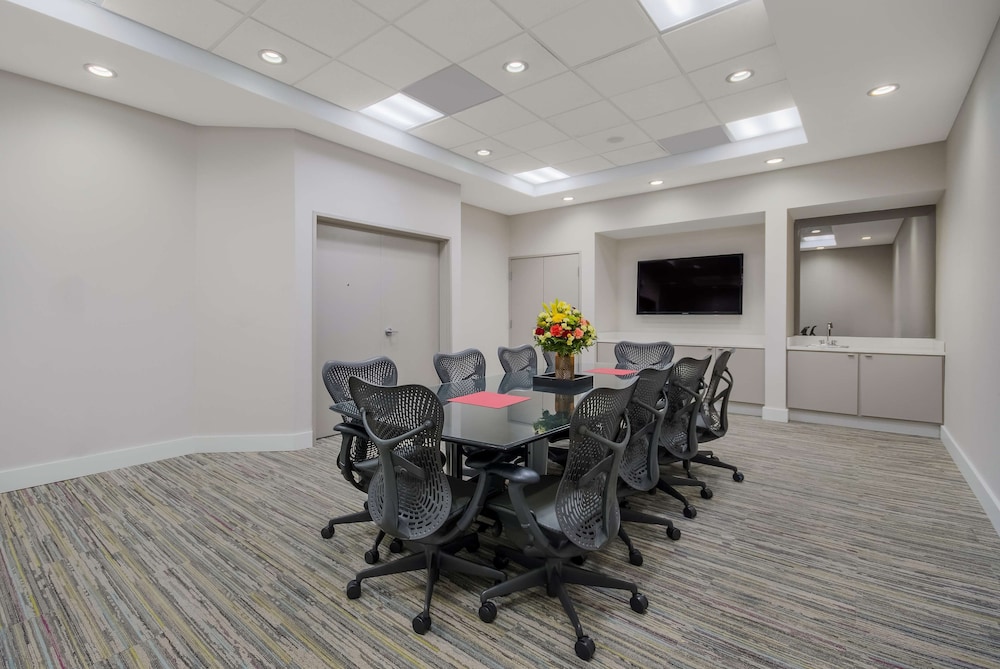 Hilton Garden Inn Oklahoma City Midtown - photo 62