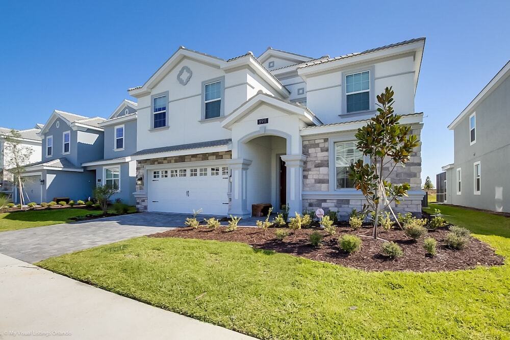 Amazing House Champions Gate 8915SD — 4-Star Luxury Hotel in Four Corners, United States