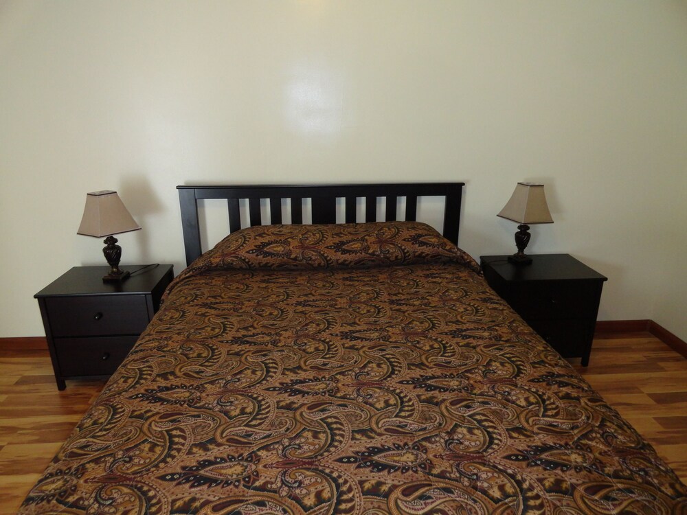 Elm Tree Motel - photo 7