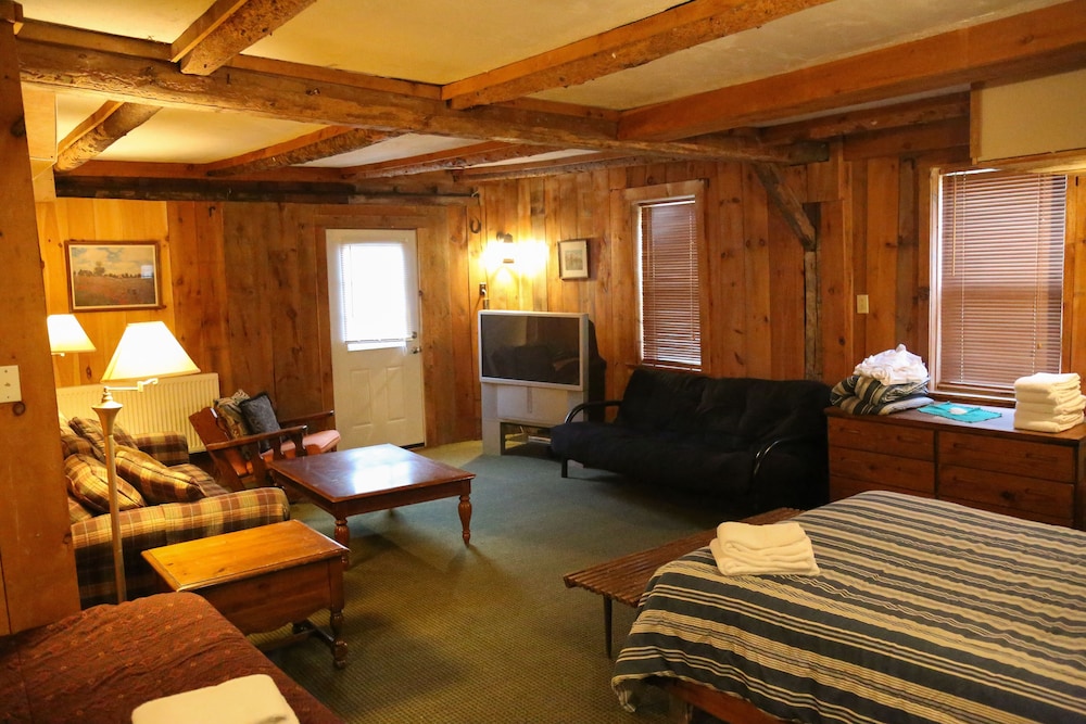 Salt Ash Inn - photo 11