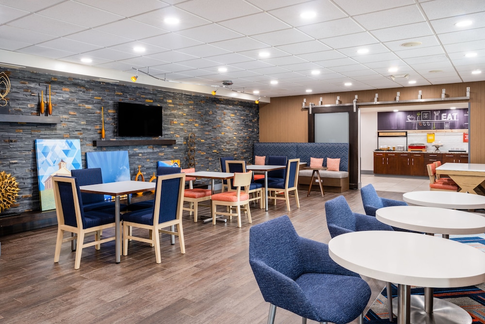 Hampton Inn Auburn Alabama - photo 4