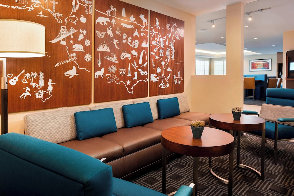 TownePlace Suites by Marriott San Diego Vista - photo 2